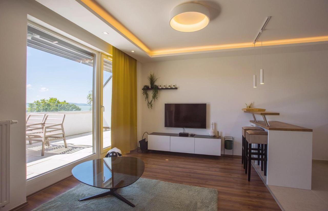 Sunset Resort - Lakeside Boutique Apartments Fonyód Habitación foto