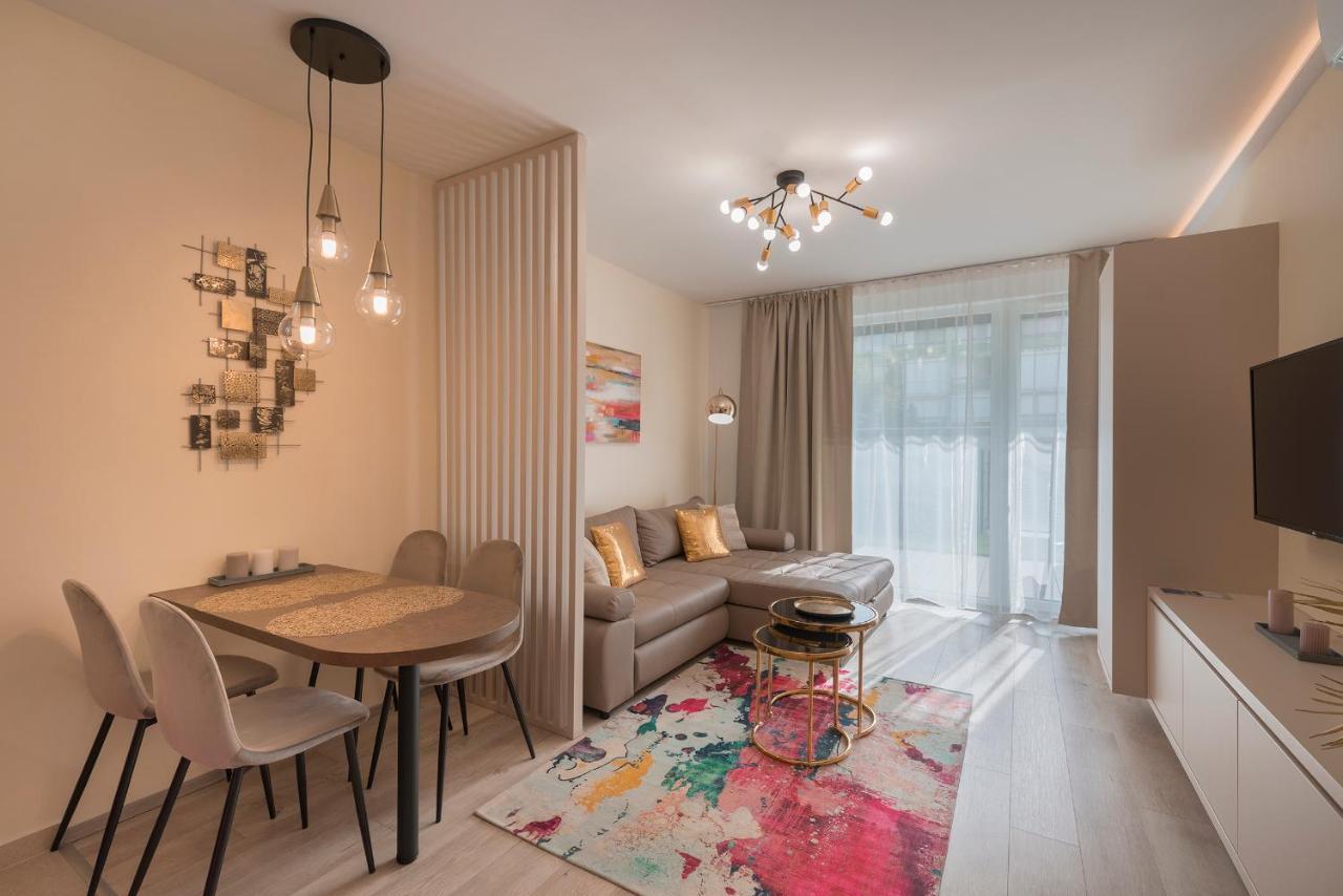 Sunset Resort - Lakeside Boutique Apartments Fonyód Habitación foto